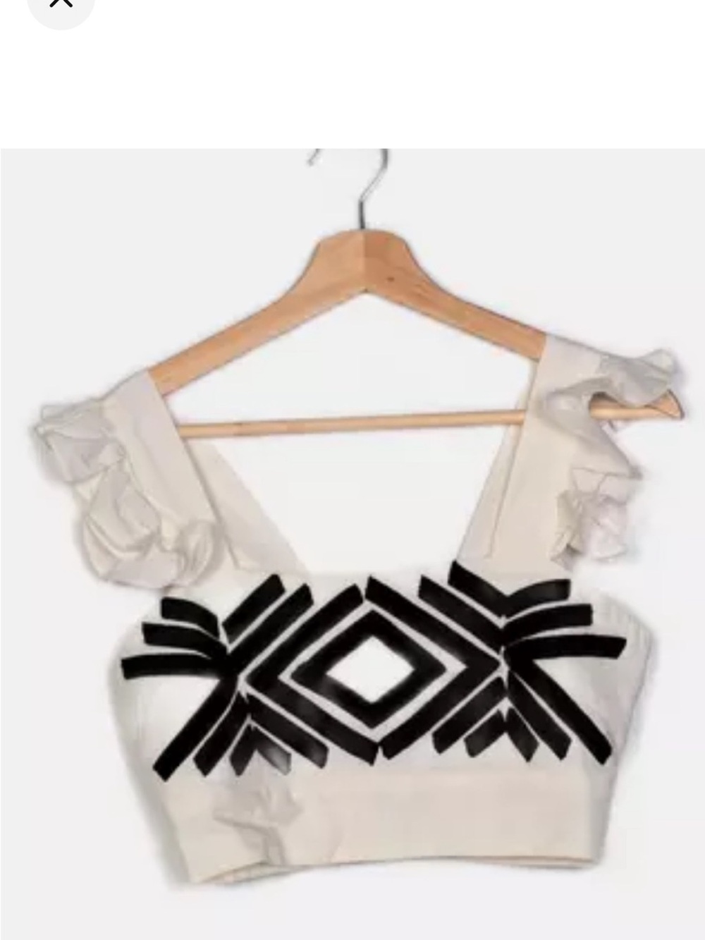 The IQ Collection White Ruffle Sleeve Crop Top w/ Black Geometric Pattern -Sz XS